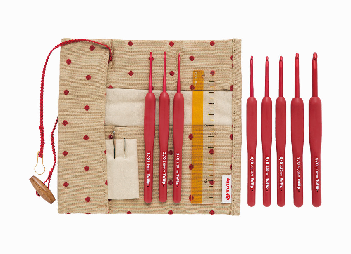 ETIMO Red Crochet Hook with Cushion Grip Set