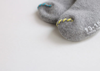 Baby Socks - DARUMA Thread Embroidery Kit